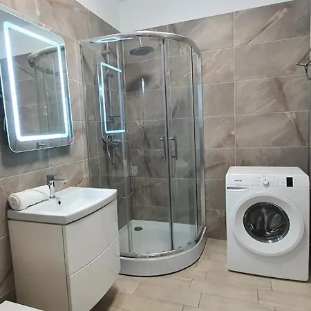 Apartman Holiday & Spa Family Premium 20m De Plaja *