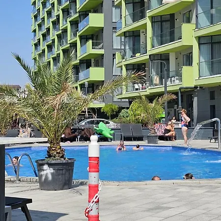 Apartman Holiday & Spa Family Premium 20m De Plaja